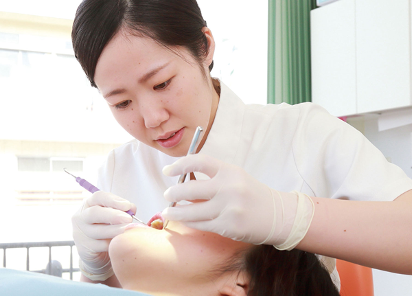 歯科衛生士科卒業生インタビュー | 九州医療専門学校